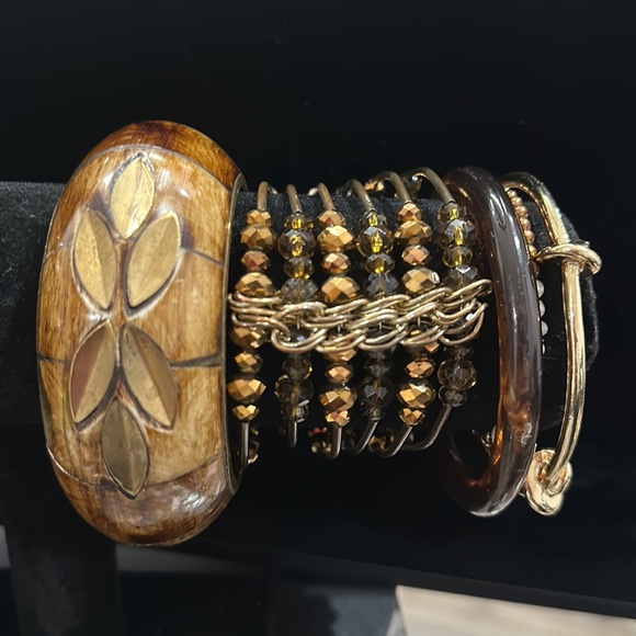 46. Curated Preloved Stack of Five Bracelets - Picture 2 of 4